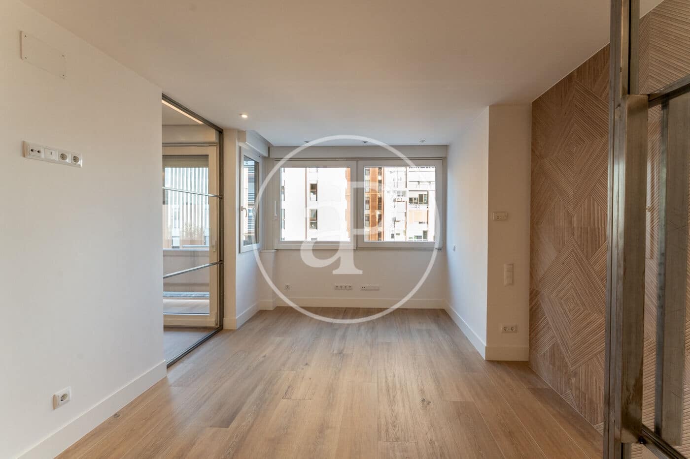 1 quarto Apartamento para arrendar em Madrid cidade com piscina - 1 900 € (Ref: 8841243)