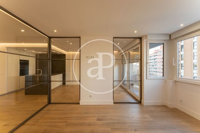 1 quarto Apartamento para arrendar em Cuatro Caminos, Madrid cidade com piscina - 1 900 € (Ref: 8841243)