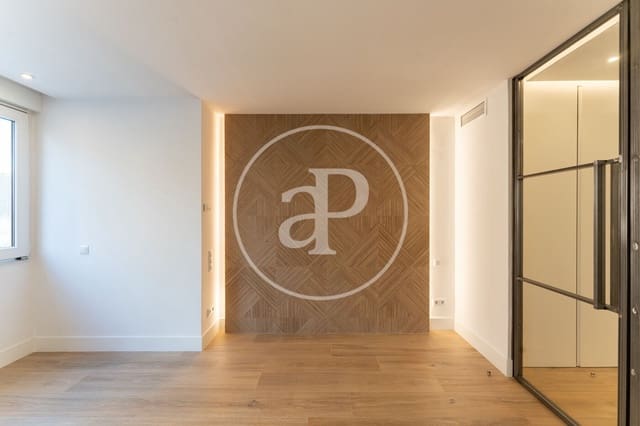 1 quarto Apartamento para arrendar em Cuatro Caminos, Madrid cidade com piscina - 1 900 € (Ref: 8841243)