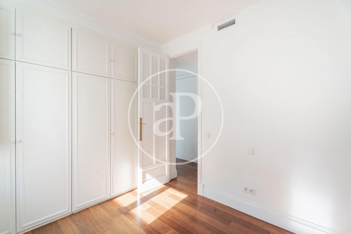Appartement de 3 chambres à louer à Madrid ville - 7 500 € (Ref: 8843490)
