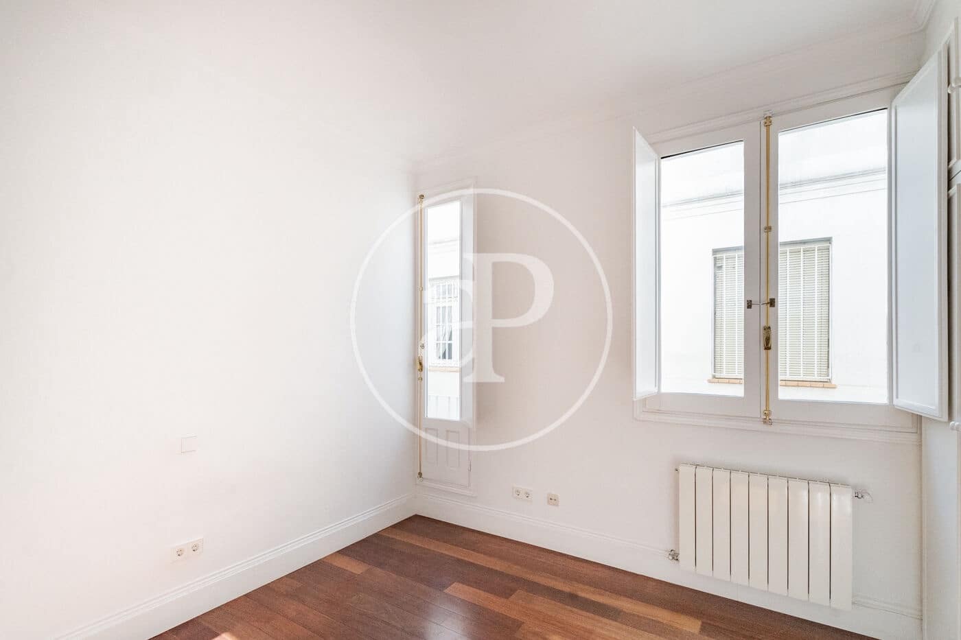 Appartement de 3 chambres à louer à Madrid ville - 7 500 € (Ref: 8843490)