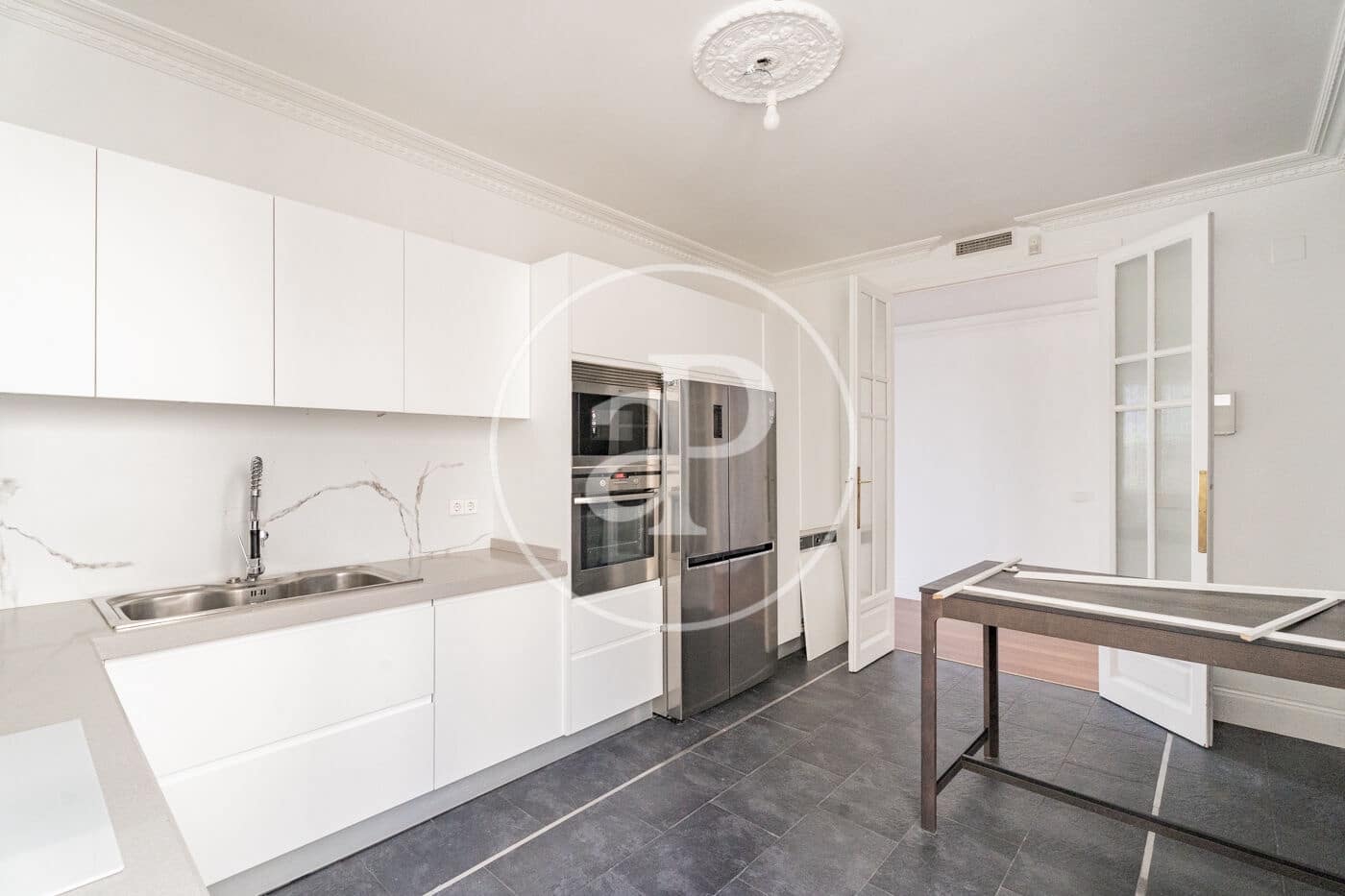 Appartement de 3 chambres à louer à Madrid ville - 7 500 € (Ref: 8843490)