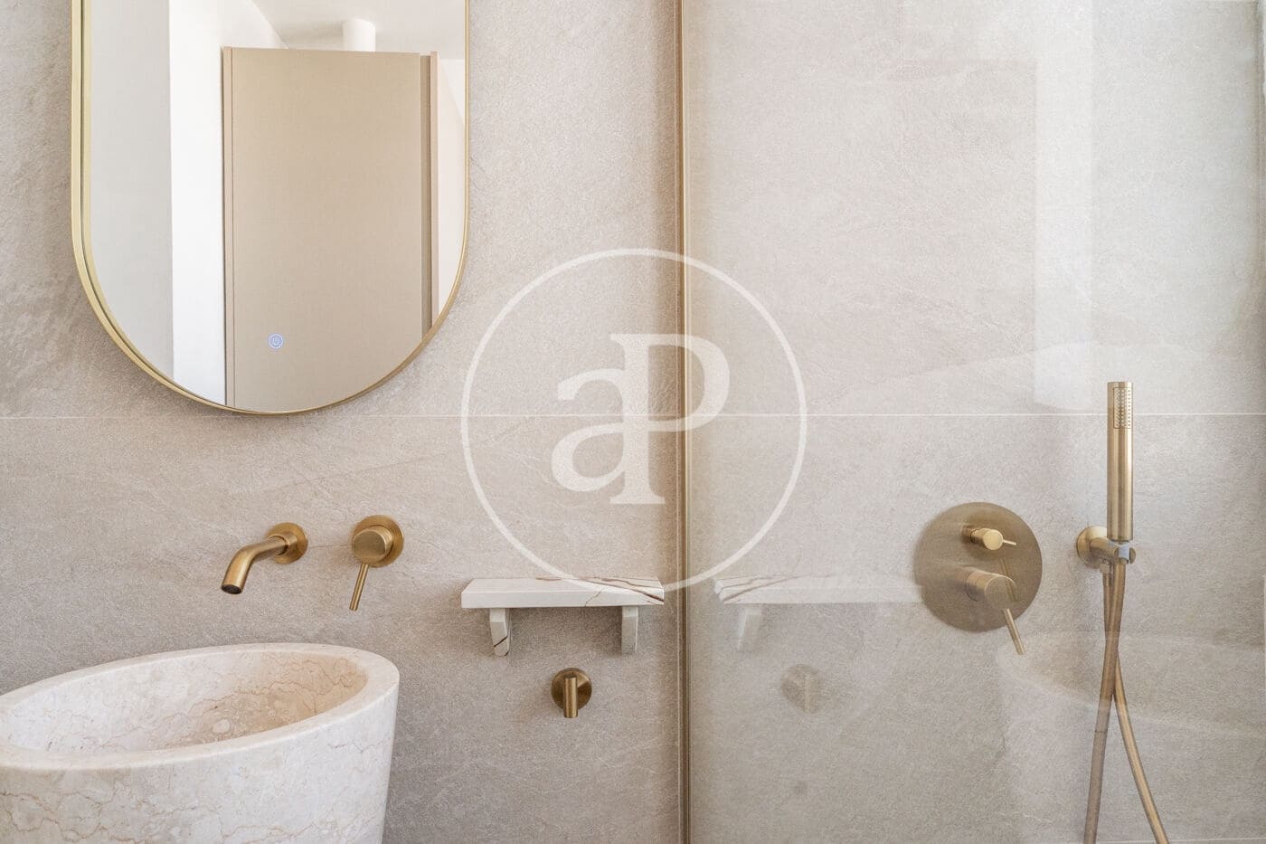 Appartement de 3 chambres à louer à Madrid ville - 7 500 € (Ref: 8843490)