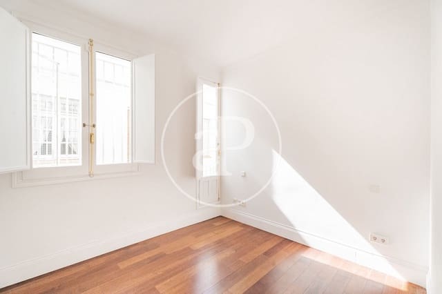 Appartement de 3 chambres à louer à Recoletos, Madrid ville - 7 500 € (Ref: 8843490)