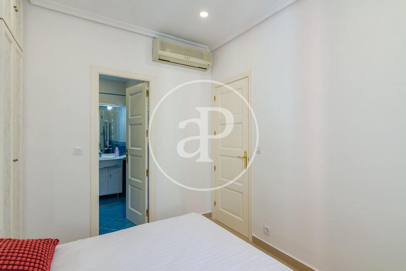 Appartement de 1 chambre à louer à Madrid ville - 1 500 € (Ref: 8846088)