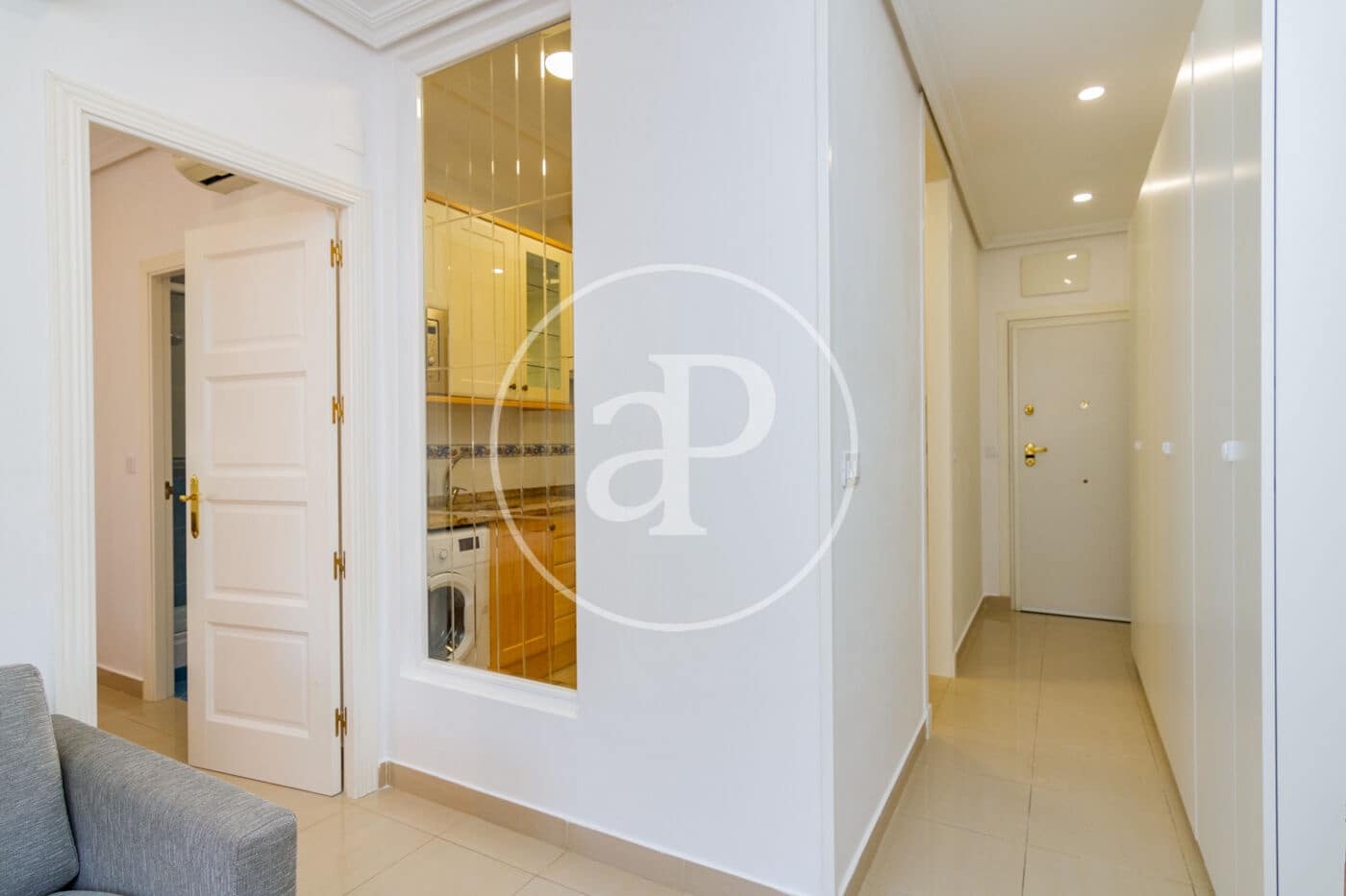 Appartement de 1 chambre à louer à Madrid ville - 1 500 € (Ref: 8846088)