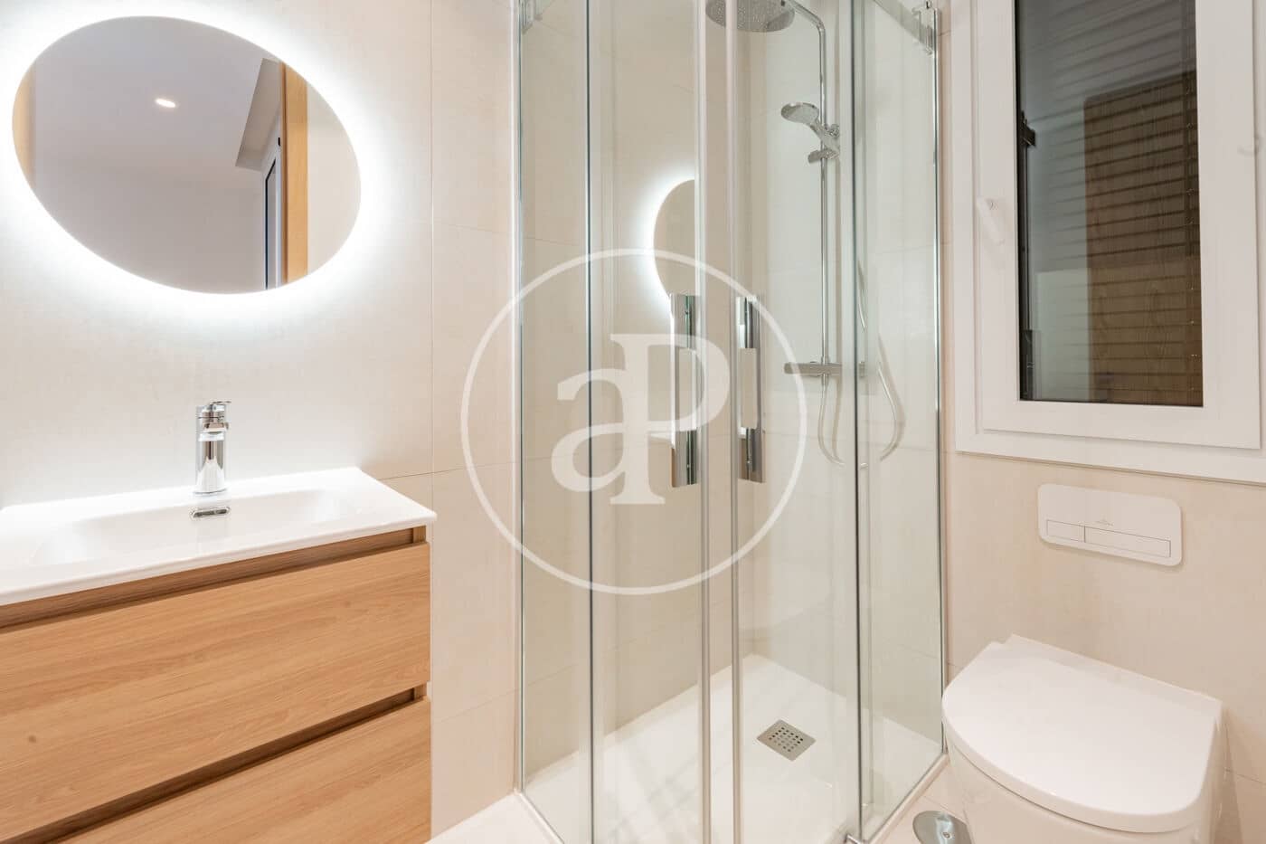 4 soveværelse Penthouse til leje i Pozuelo de Alarcon med swimmingpool - € 7.900 (Ref: 8851882)