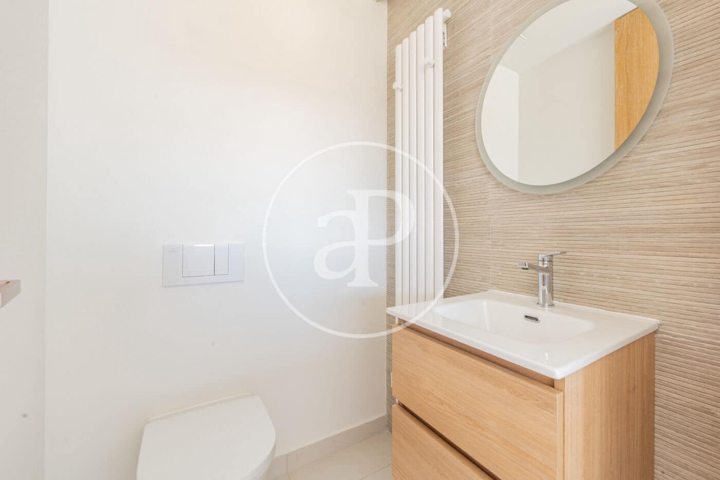 4 soveværelse Penthouse til leje i Pozuelo de Alarcon med swimmingpool - € 7.900 (Ref: 8851882)