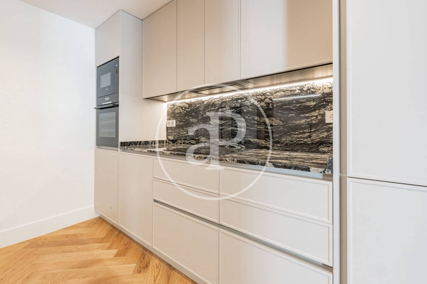 3 sypialnia Apartament na sprzedaż w Miasto Madryt - 2 400 000 € (Ref: 8855046)