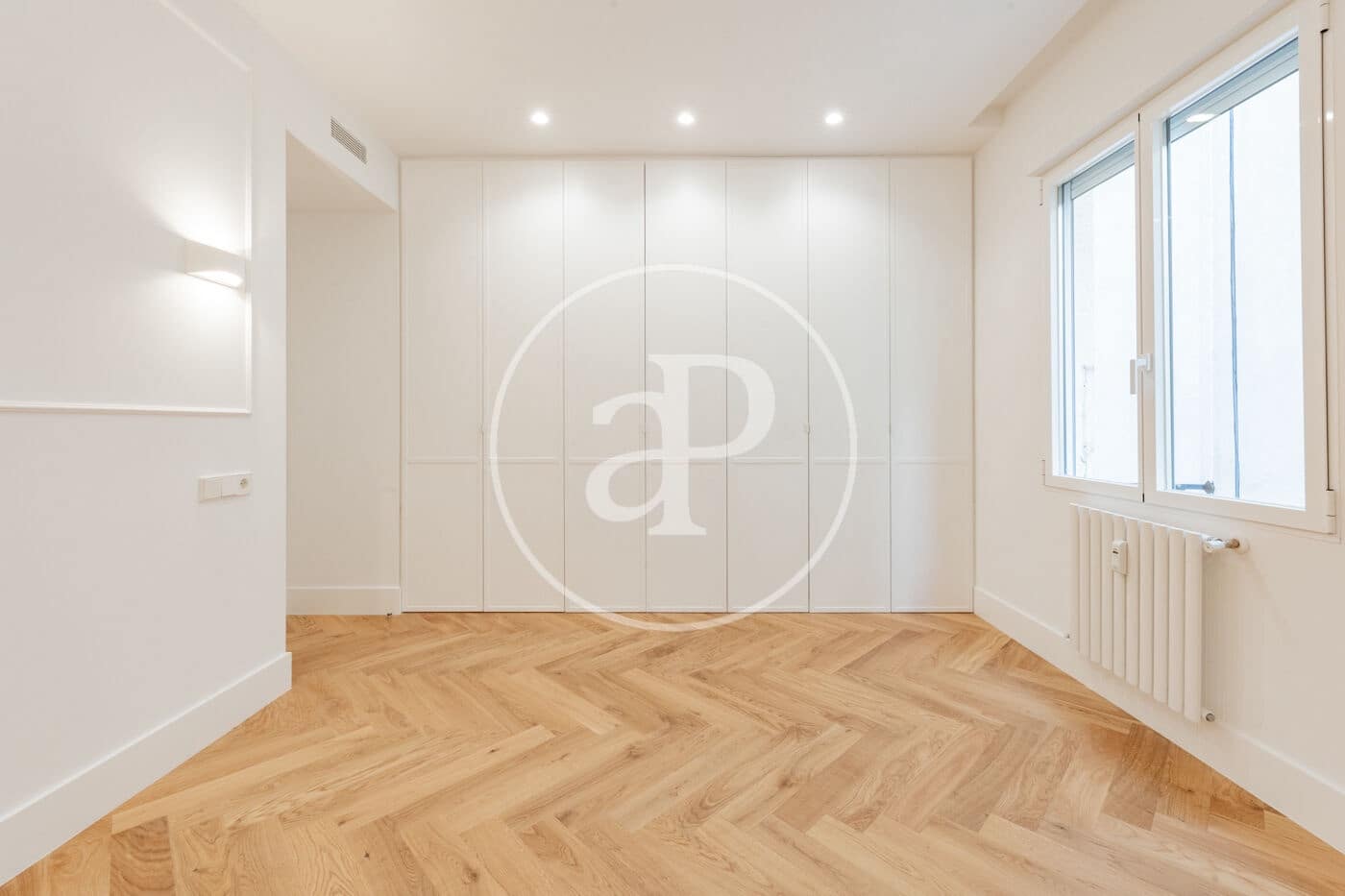 3 sypialnia Apartament na sprzedaż w Miasto Madryt - 2 400 000 € (Ref: 8855046)