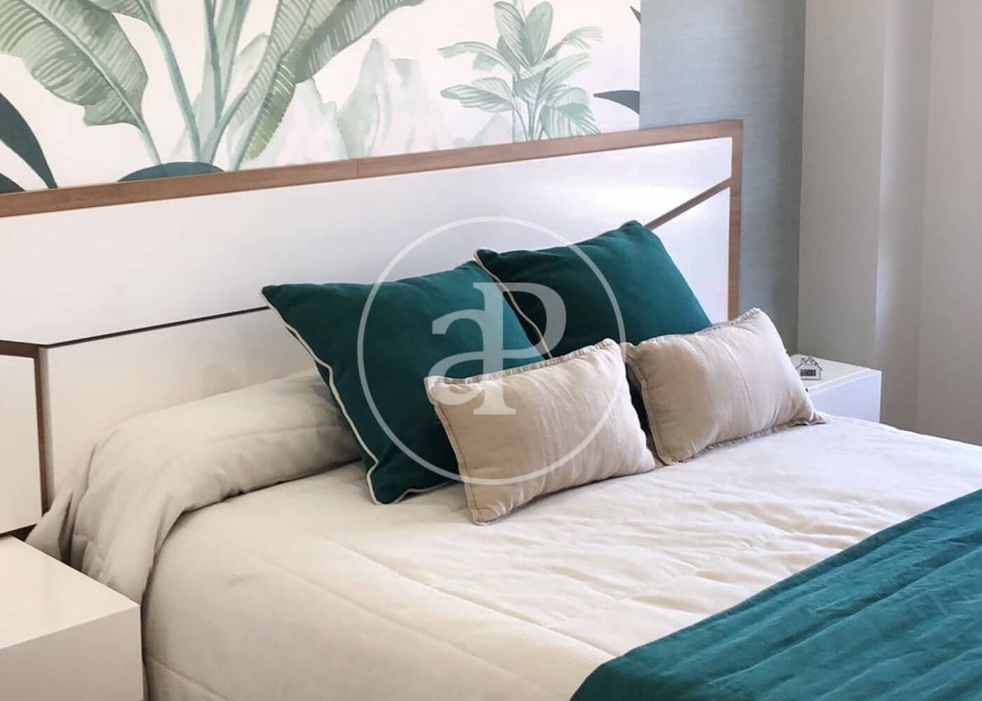 2 quarto Apartamento para arrendar em Madrid cidade - 2 000 € (Ref: 8866196)