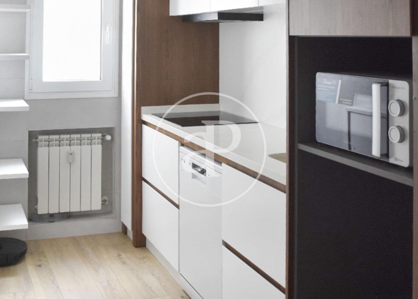 2 quarto Apartamento para arrendar em Madrid cidade - 2 000 € (Ref: 8866196)