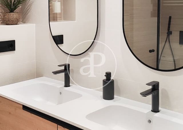 2 makuuhuone Kattohuoneisto myytävänä paikassa Canillejas, Madrid kaupunki - 649 000 € (Ref: 8866203)