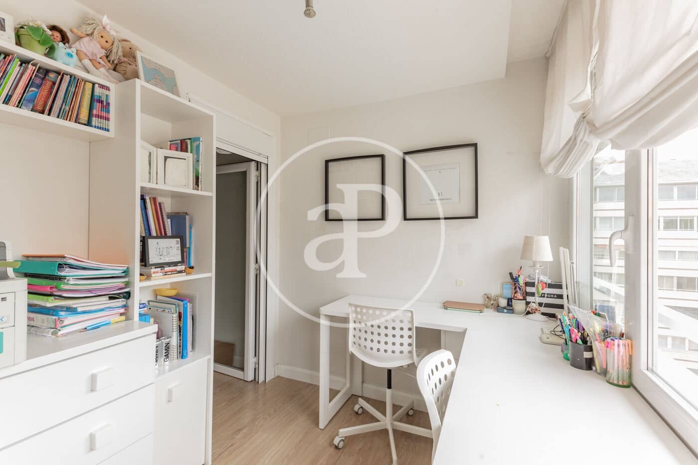 4 soveværelse Lejlighed til salg i Madrid by med swimmingpool - € 1.250.000 (Ref: 8866204)