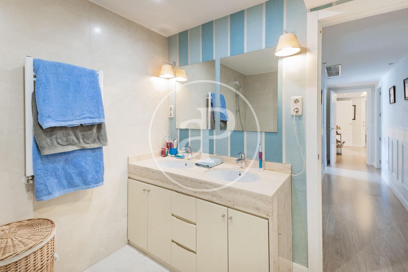 4 soveværelse Lejlighed til salg i Madrid by med swimmingpool - € 1.250.000 (Ref: 8866204)