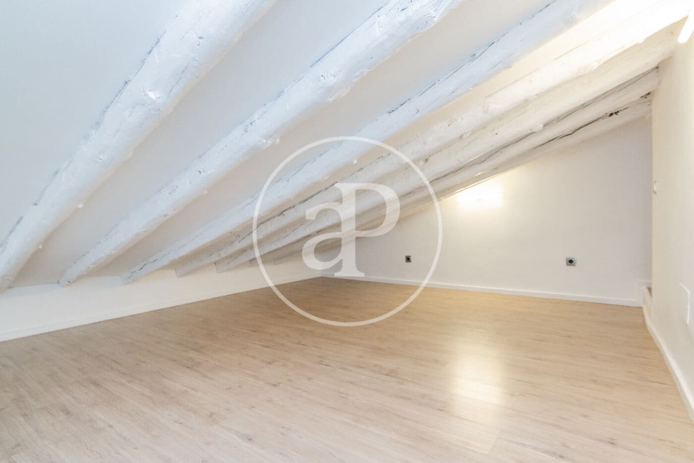 2 Zimmer Apartment zu vermieten in Madrid Stadt - 2.490 € (Ref: 8866208)