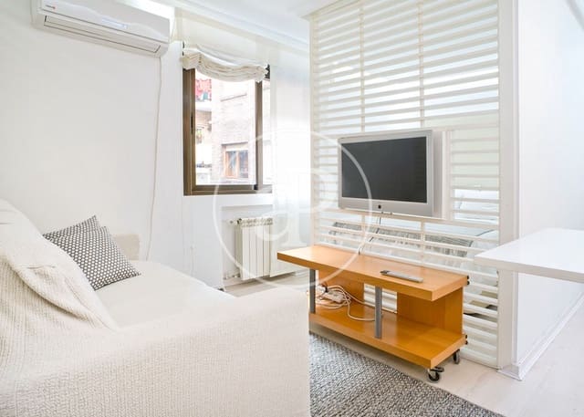 1 sypialnia Apartament do wynajęcia w Trafalgar, Miasto Madryt z basenem - 1 350 € (Ref: 8866211)