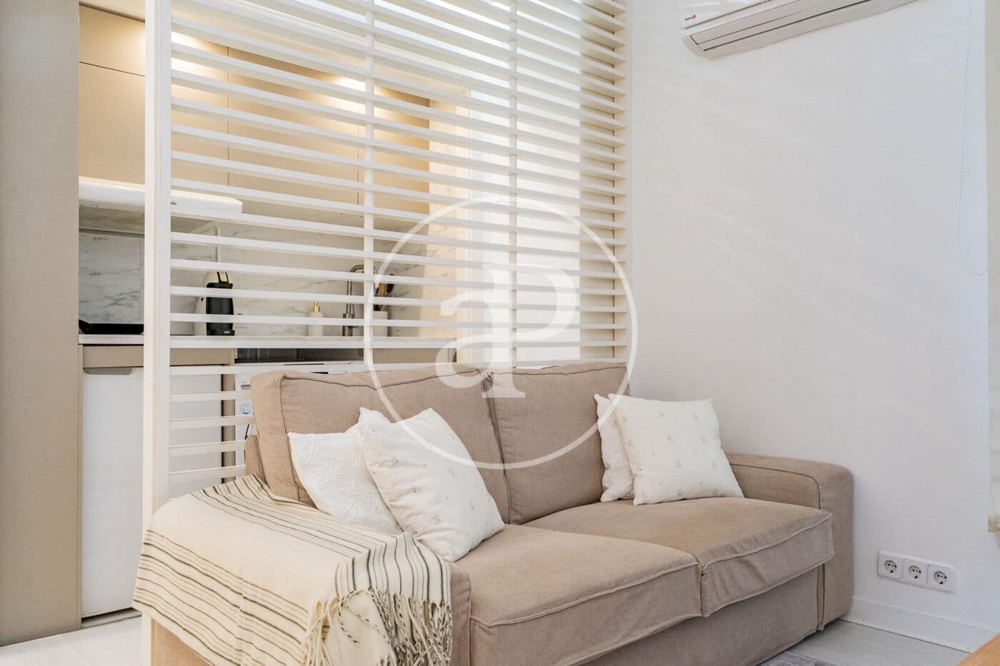 1 bedroom Apartment for rent in Madrid city with pool - € 1,350 (Ref: 8866211)