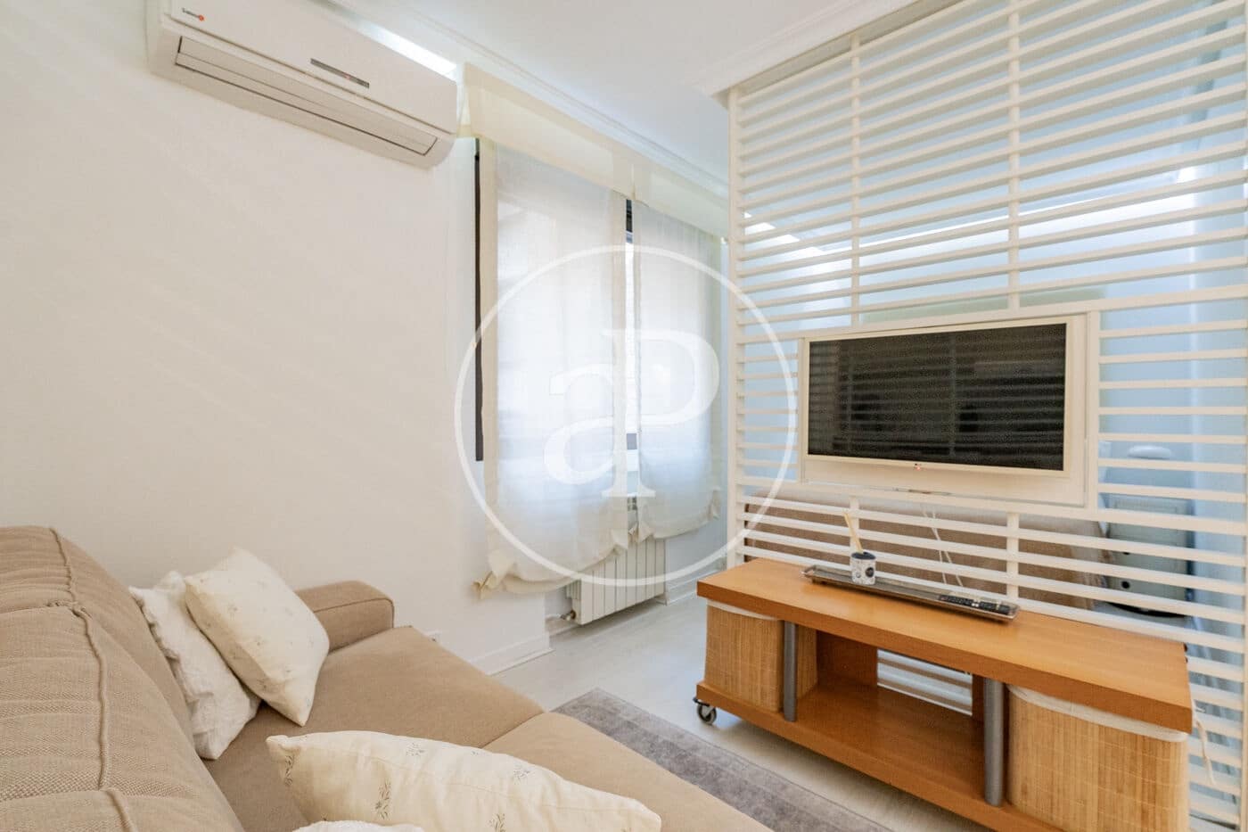 1 bedroom Apartment for rent in Madrid city with pool - € 1,350 (Ref: 8866211)