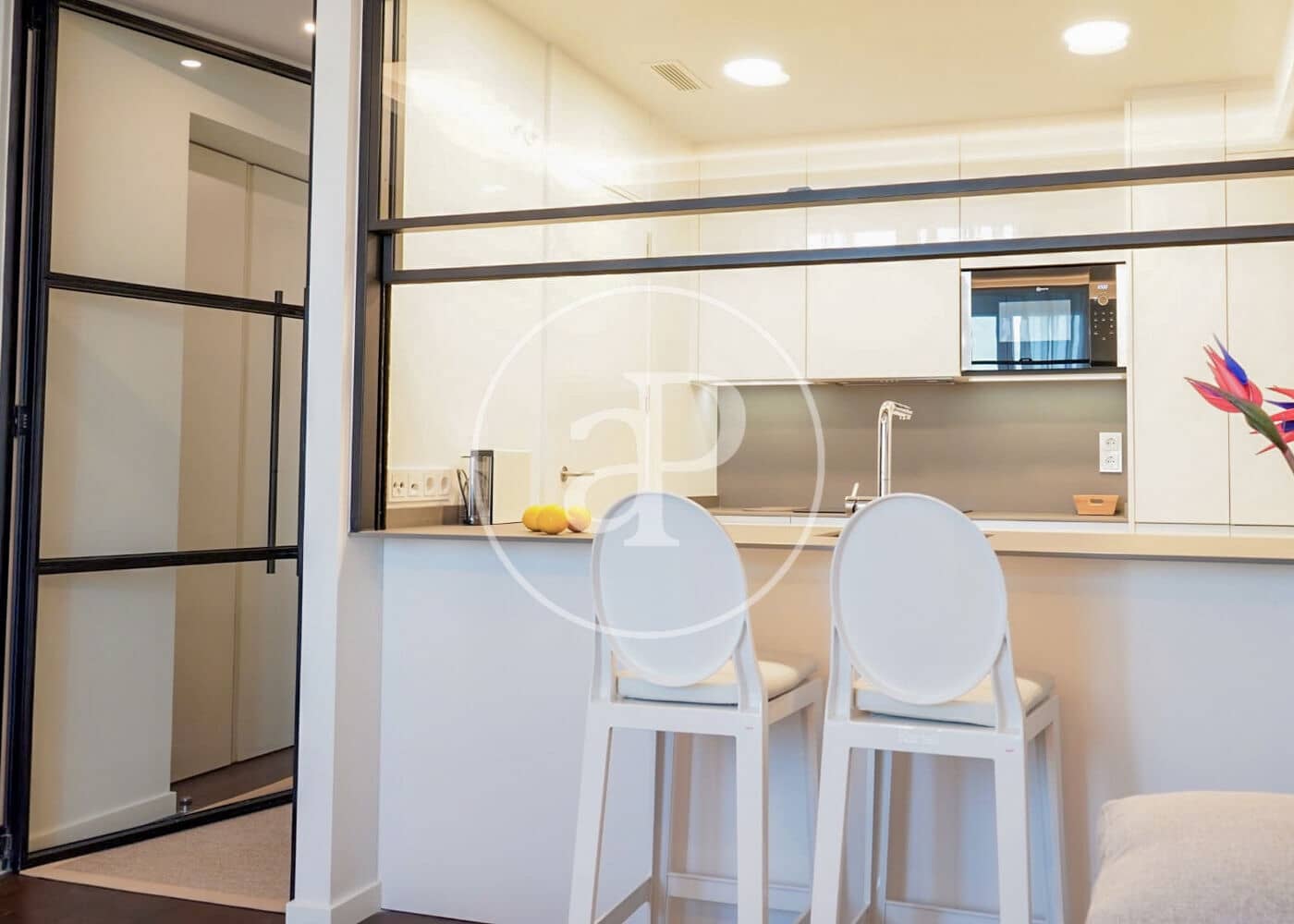 1 slaapkamer Appartement te huur in Madrid stad met zwembad - € 2.500 (Ref: 8866216)