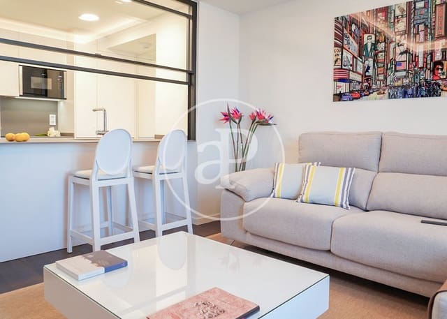 1 bedroom Apartment for rent in Universidad, Madrid city with pool - € 2,500 (Ref: 8866216)
