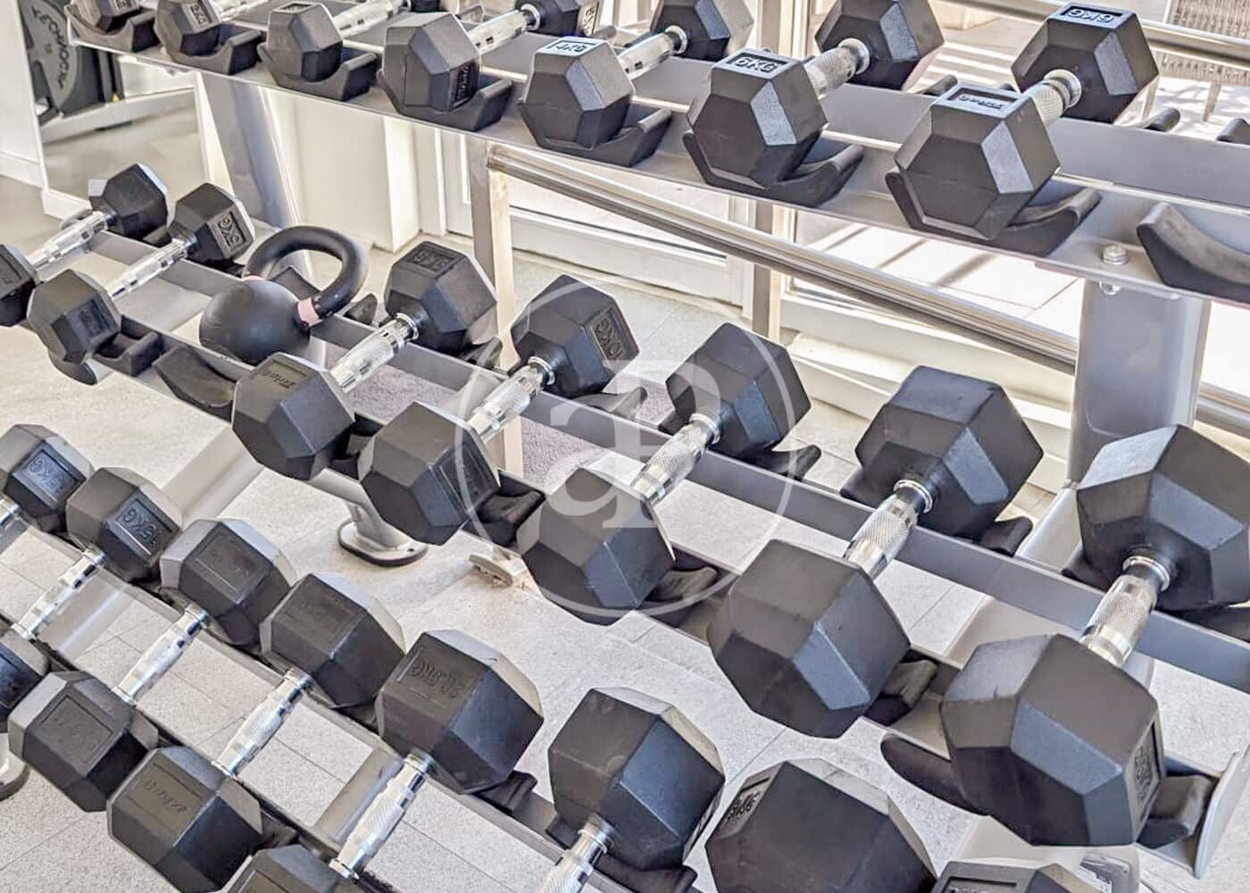 1 slaapkamer Appartement te huur in Madrid stad met zwembad - € 2.500 (Ref: 8866216)