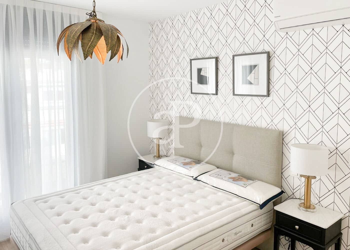 2 bedroom Apartment for rent in Madrid city with pool garage - € 2,150 (Ref: 8867241)