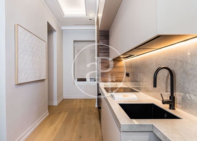 2 soverom Leilighet til salgs i Almagro, Madrid by - € 1 700 000 (Ref: 8874751)