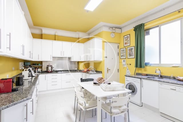 4 bedroom Apartment for sale in El Viso, Madrid city - € 2,400,000 (Ref: 8880056)