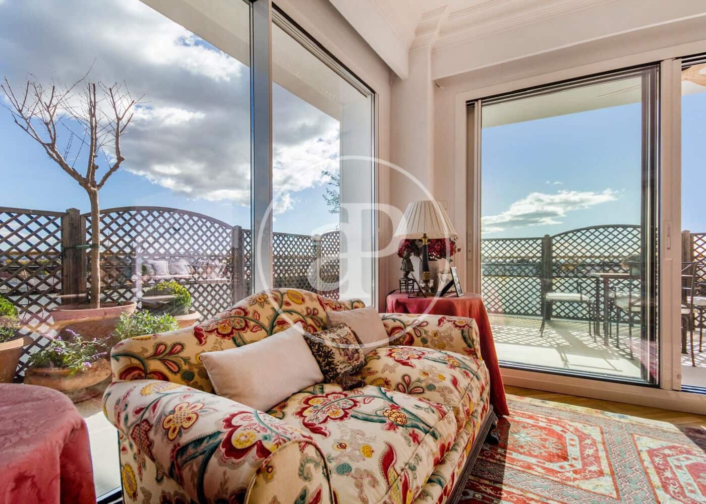 6 soveværelse Penthouse til salg i Madrid by - € 7.250.000 (Ref: 8881559)