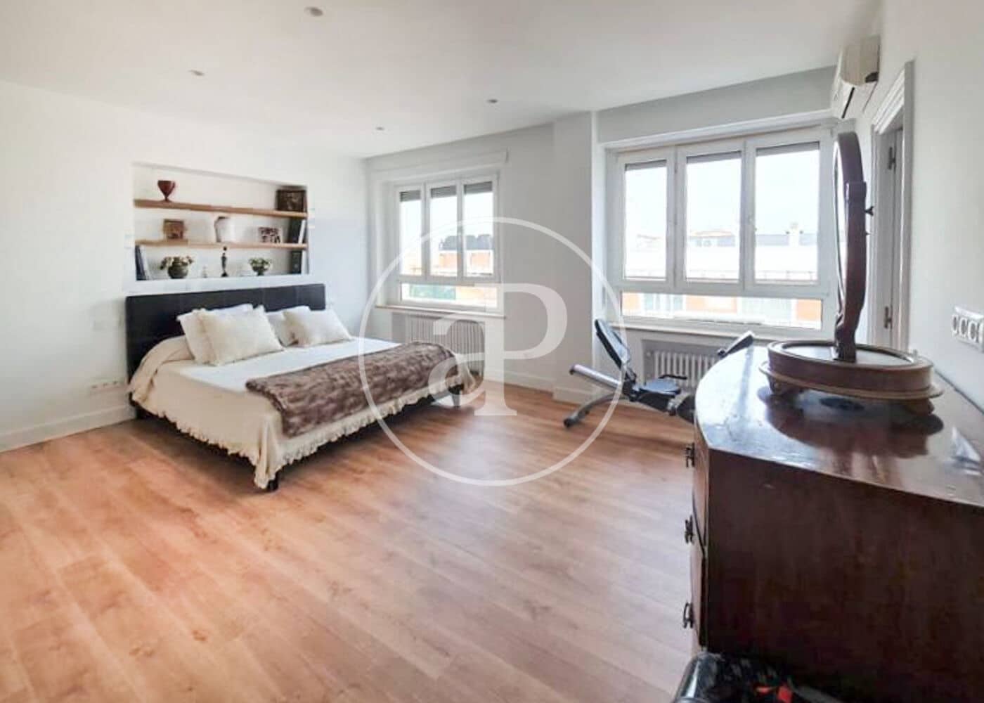 6 soveværelse Penthouse til salg i Madrid by - € 7.250.000 (Ref: 8881559)