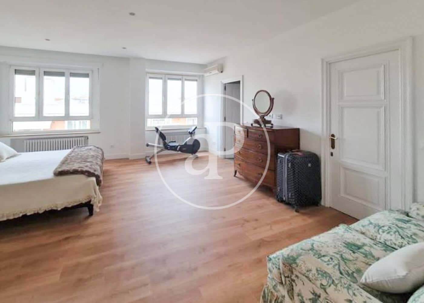 6 soveværelse Penthouse til salg i Madrid by - € 7.250.000 (Ref: 8881559)