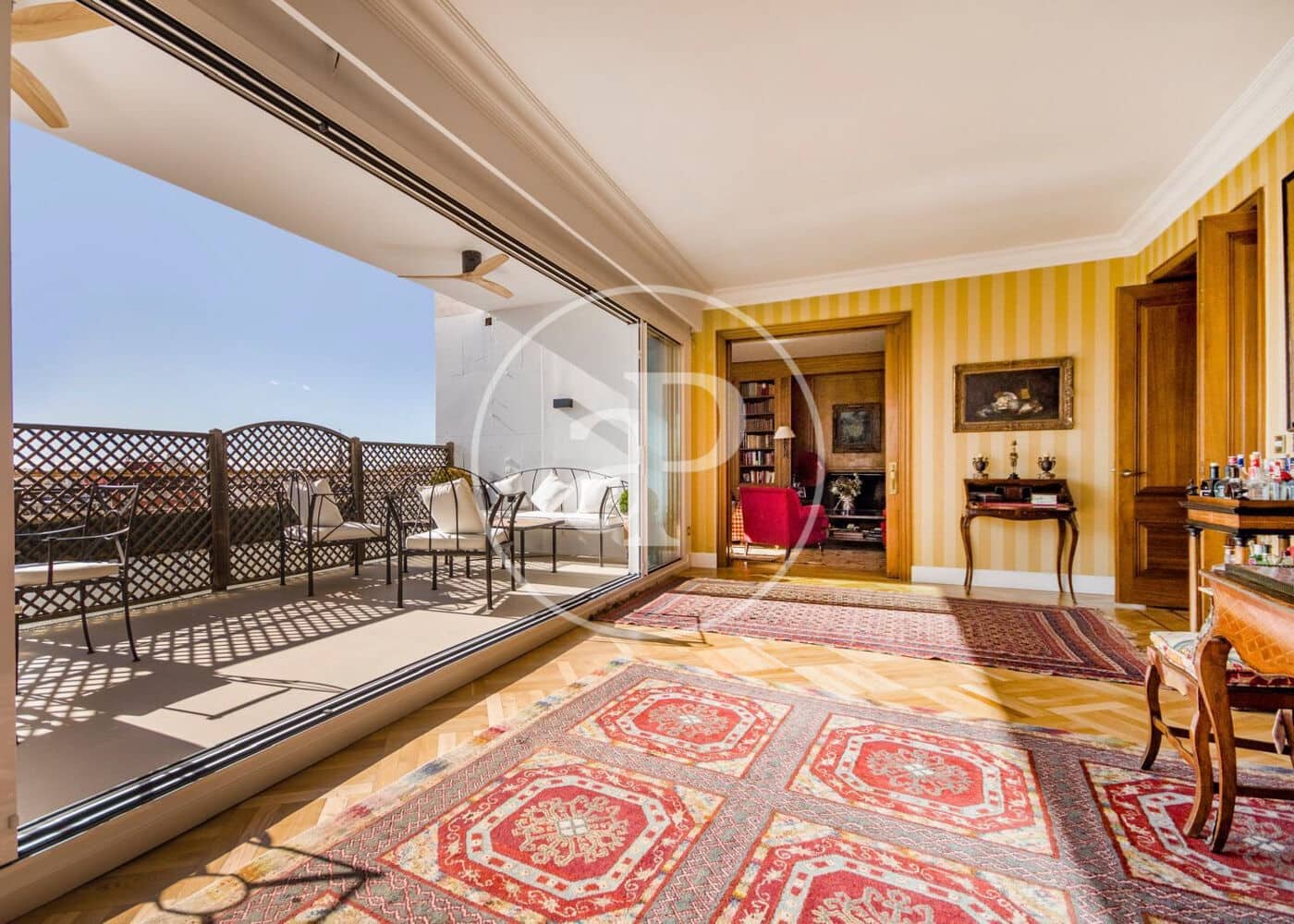 6 soveværelse Penthouse til salg i Madrid by - € 7.250.000 (Ref: 8881559)