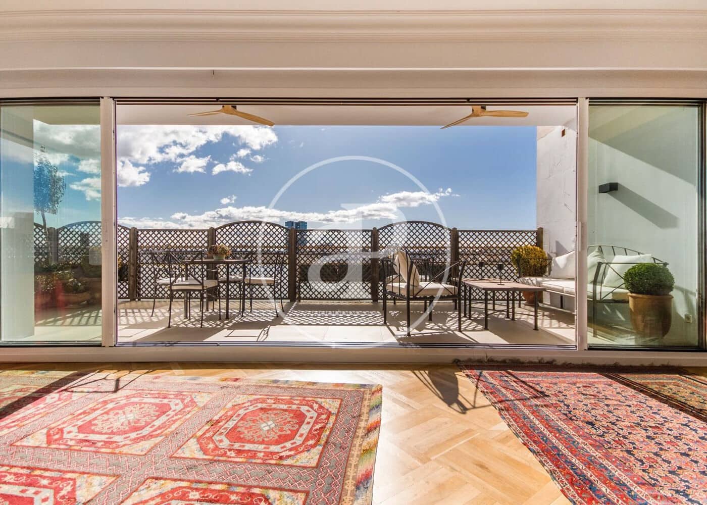 6 soveværelse Penthouse til salg i Madrid by - € 7.250.000 (Ref: 8881559)