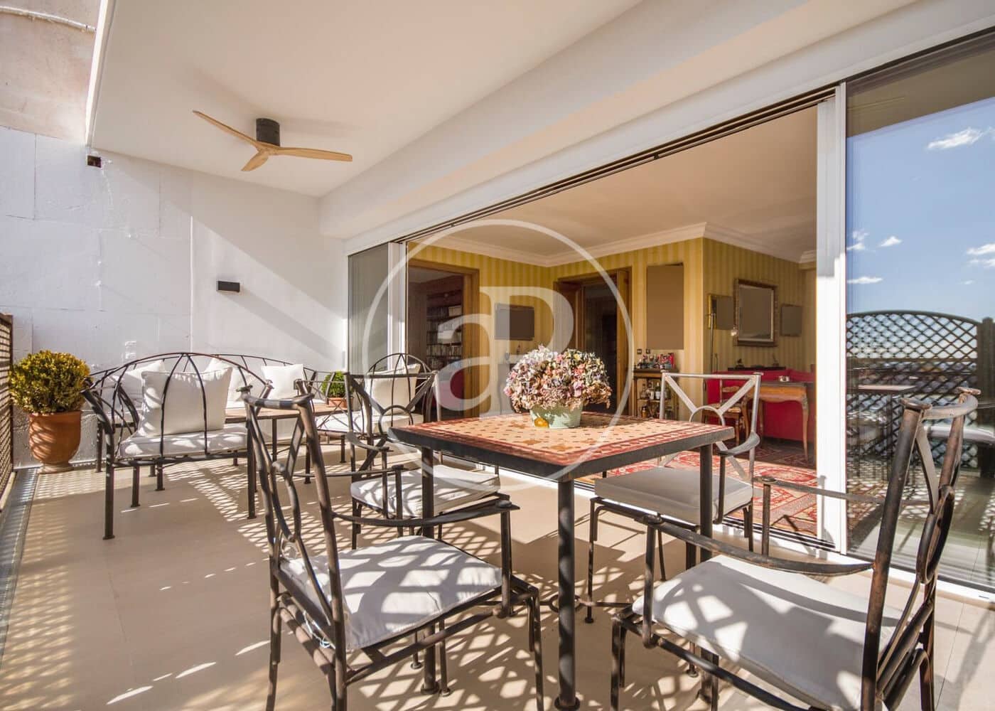 6 soveværelse Penthouse til salg i Madrid by - € 7.250.000 (Ref: 8881559)