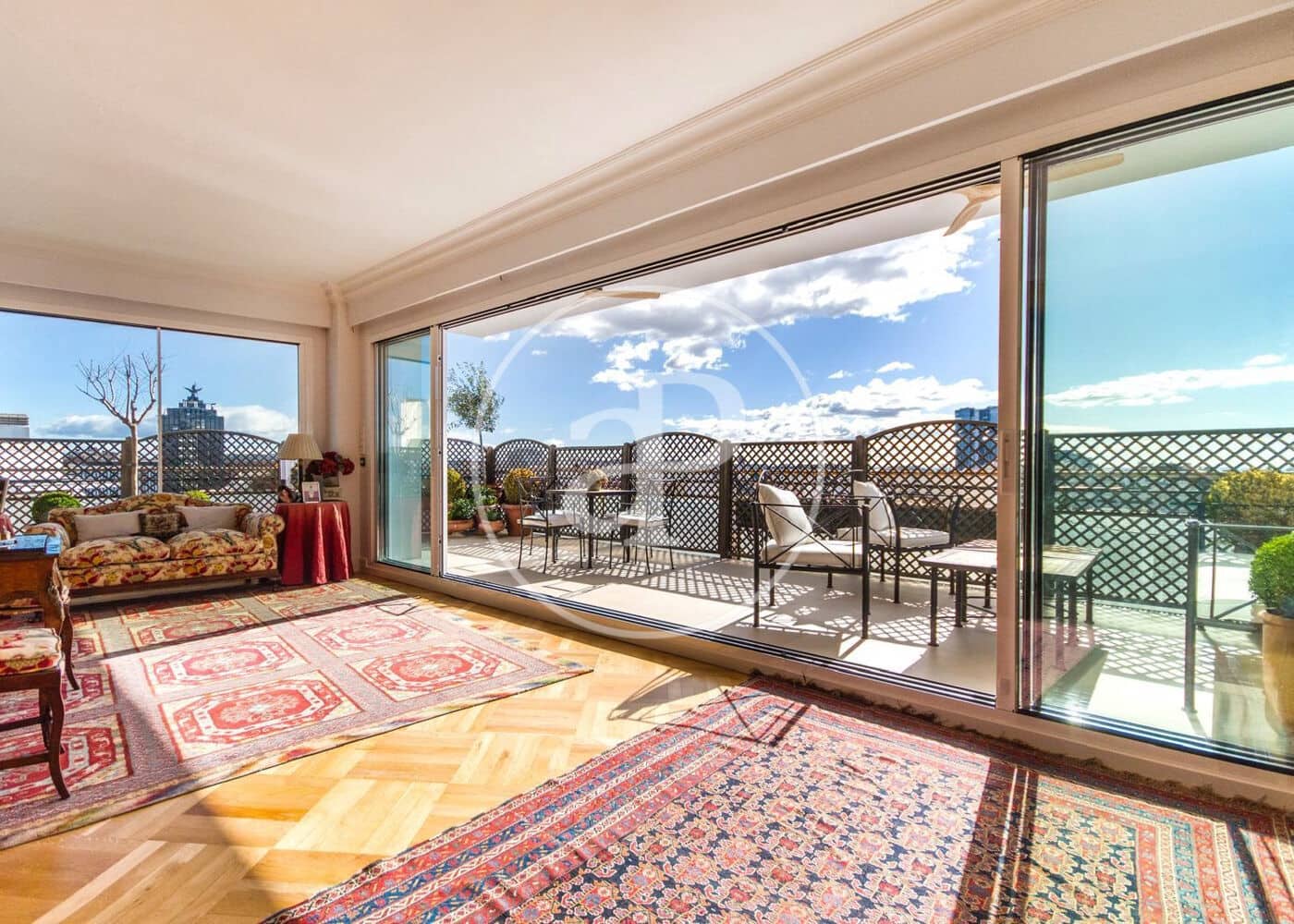 6 soveværelse Penthouse til salg i Madrid by - € 7.250.000 (Ref: 8881559)