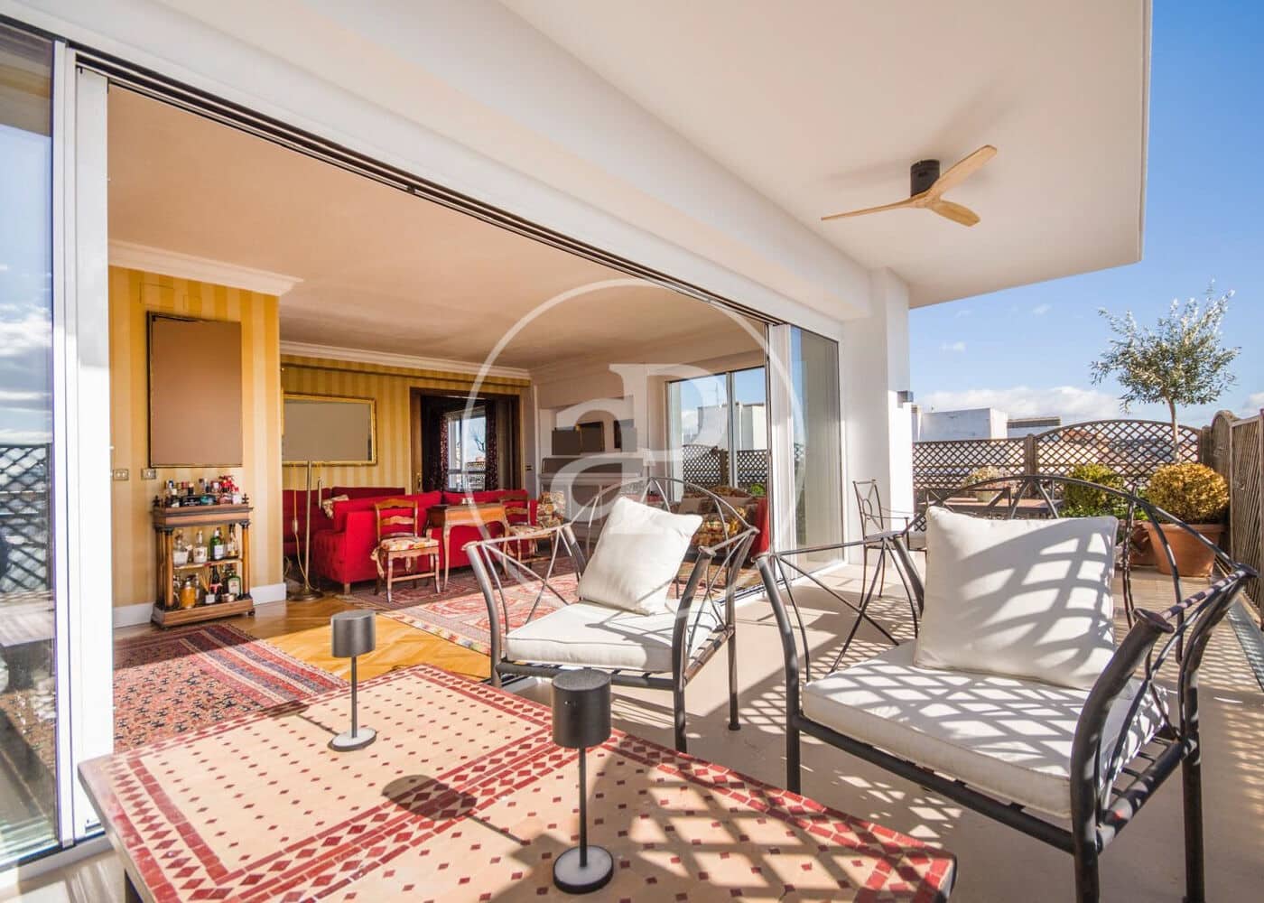 6 soveværelse Penthouse til salg i Madrid by - € 7.250.000 (Ref: 8881559)