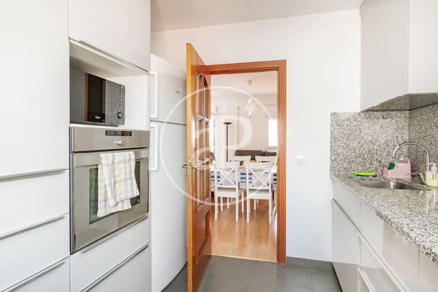 3 makuuhuone Huoneisto vuokrattavana paikassa Quintana, Madrid kaupunki - 2 100 € (Ref: 8881561)