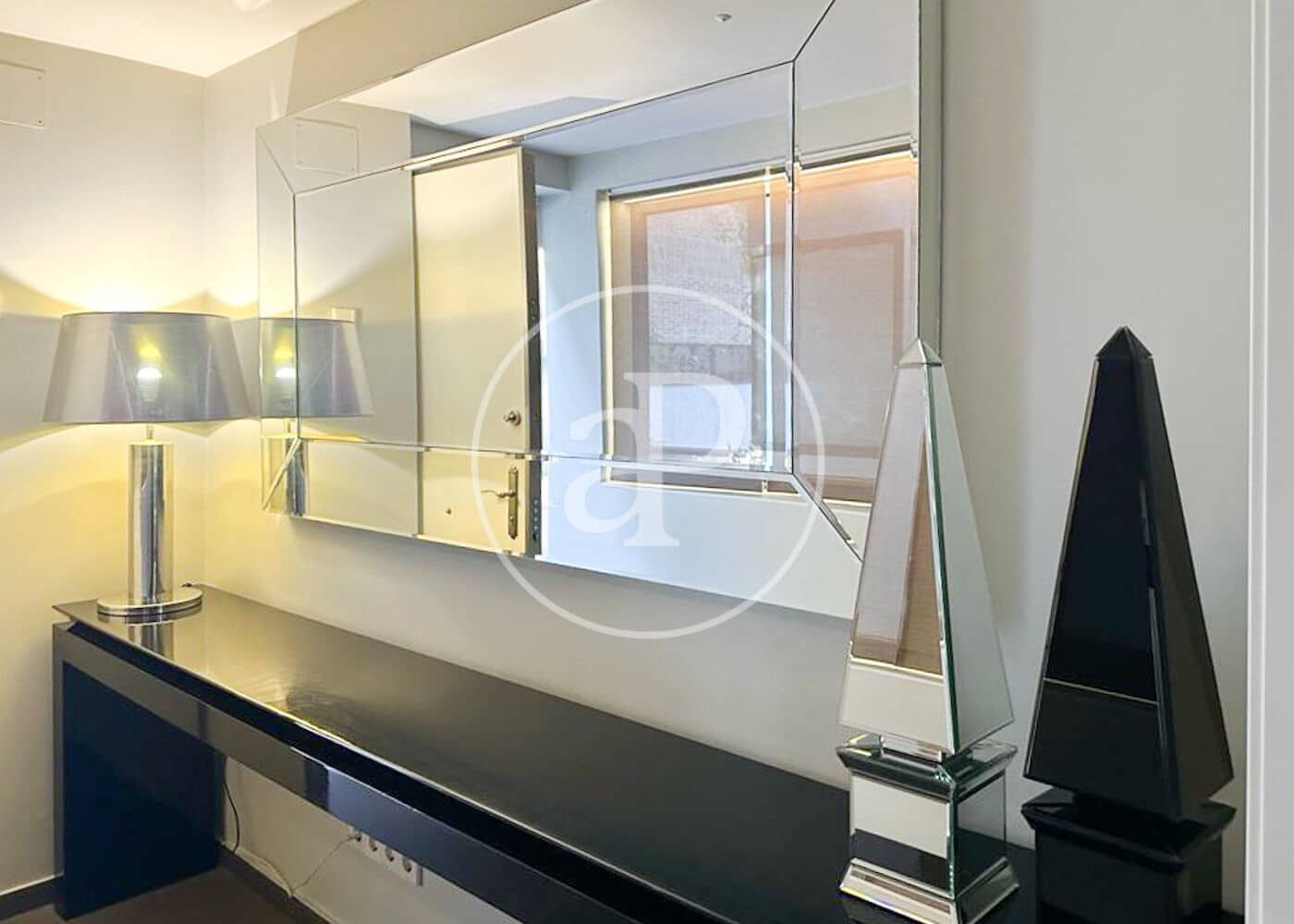 Chalet de 8 habitaciones en Madrid ciudad en venta con piscina - 3.950.000 € (Ref: 8884393)
