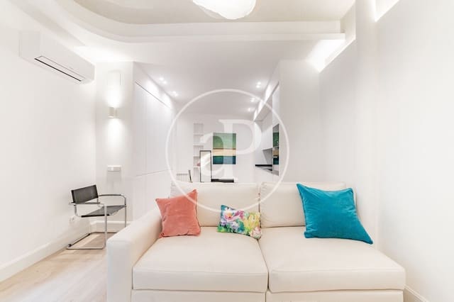 1 soveværelse Lejlighed til leje i Cortes, Madrid by - € 1.800 (Ref: 8884397)