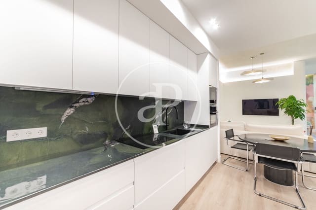 1 soveværelse Lejlighed til leje i Cortes, Madrid by - € 1.800 (Ref: 8884397)