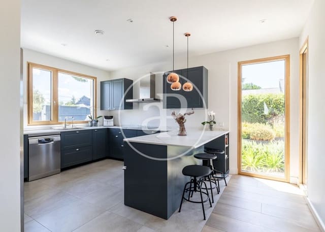 5 makuuhuone Huvila myytävänä paikassa Boadilla del Monte mukana uima-altaan - 1 970 000 € (Ref: 8884884)