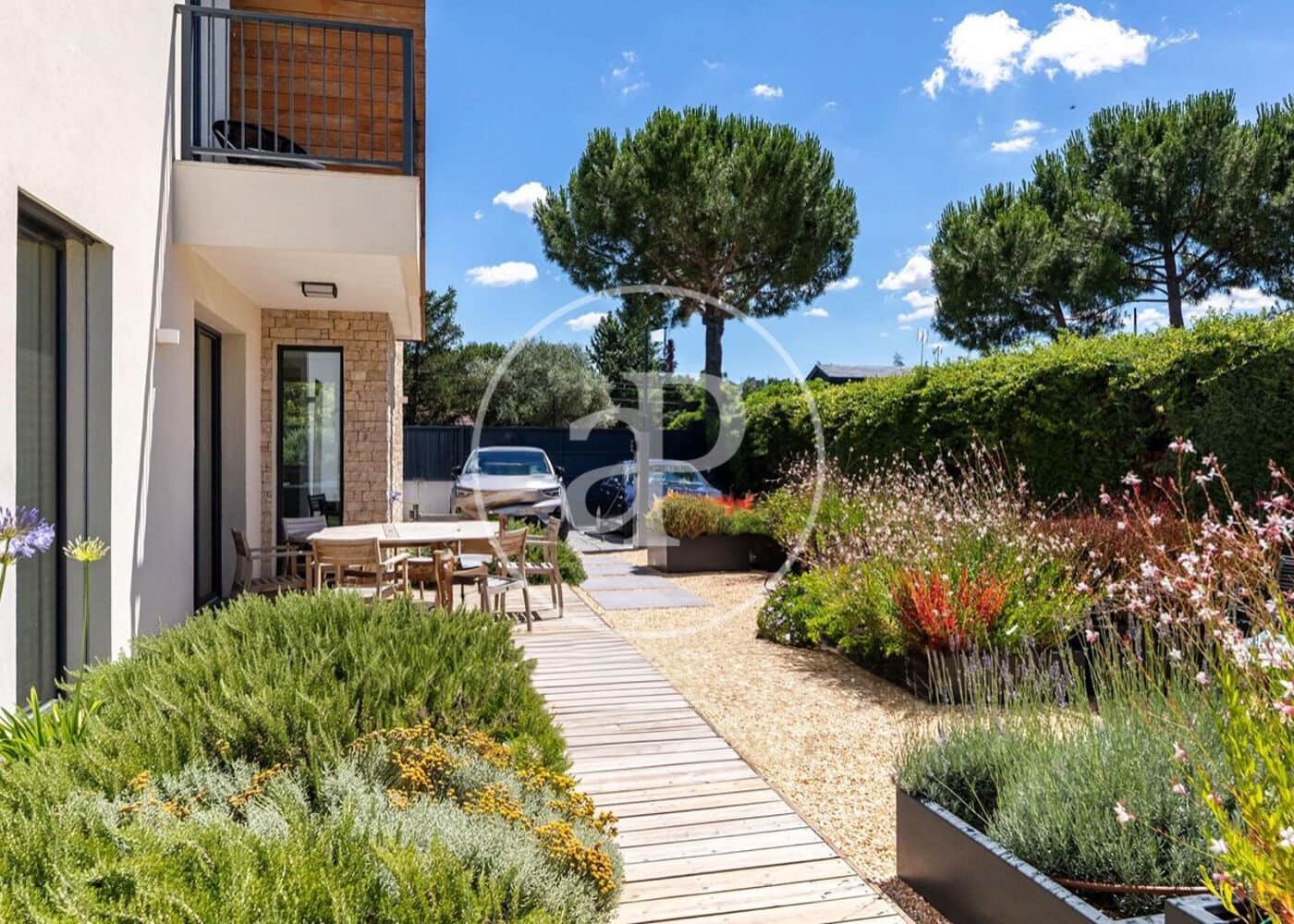 5 soveværelse Villa til salg i Boadilla del Monte med swimmingpool - € 1.970.000 (Ref: 8884884)