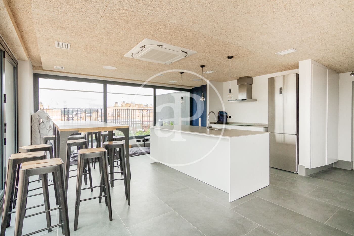 1 Zimmer Apartment zu vermieten in Madrid Stadt mit Pool Garage - 1.650 € (Ref: 8888349)