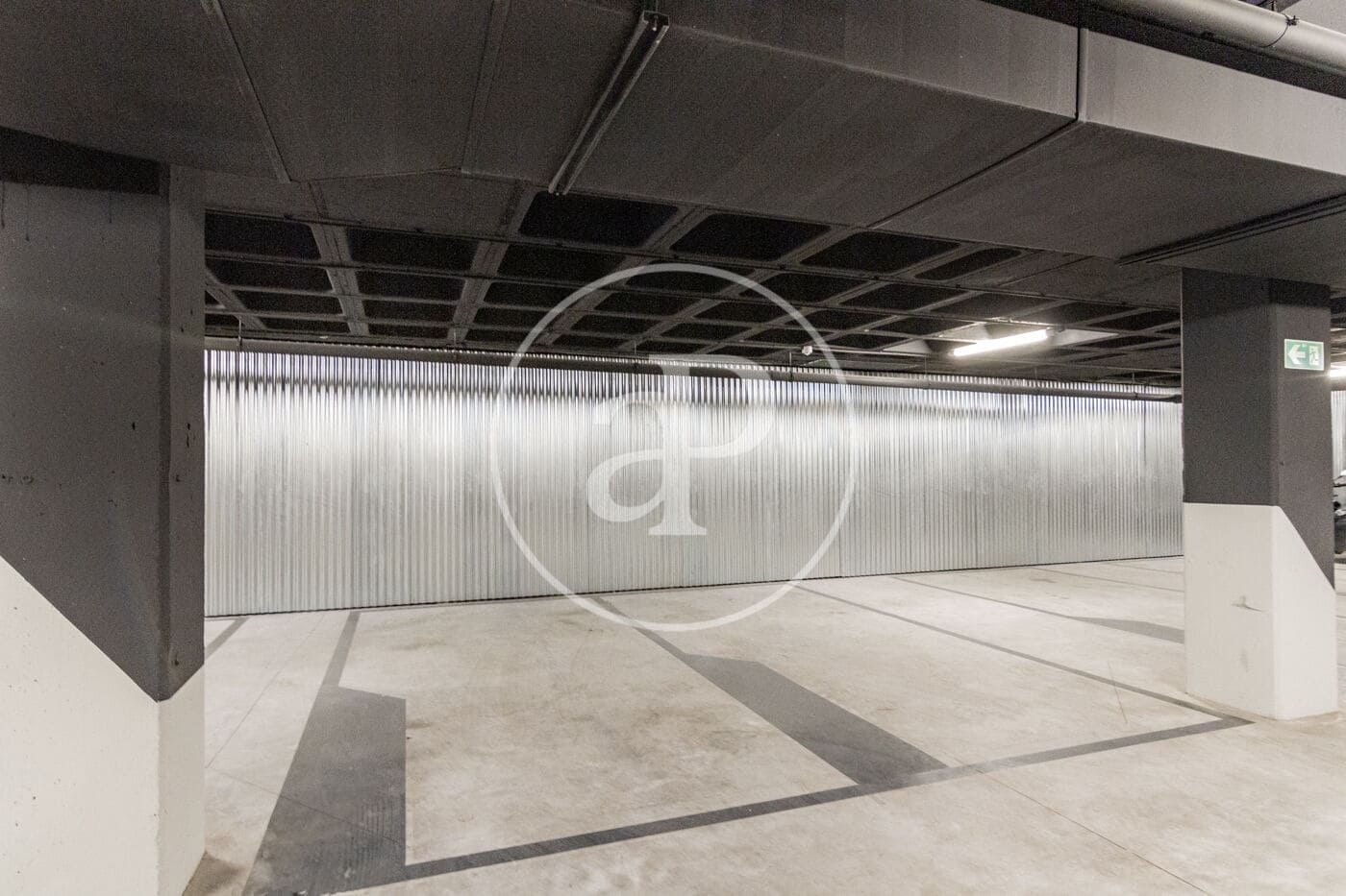 1 Zimmer Apartment zu vermieten in Madrid Stadt mit Pool Garage - 1.650 € (Ref: 8888349)