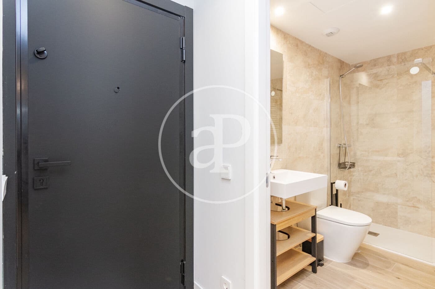 1 Zimmer Apartment zu vermieten in Madrid Stadt mit Pool Garage - 1.650 € (Ref: 8888349)