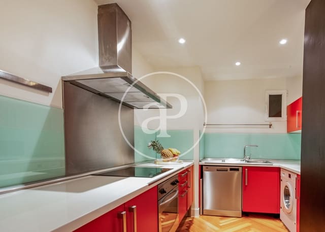 2 makuuhuone Huoneisto vuokrattavana paikassa Universidad, Madrid kaupunki - 3 100 € (Ref: 8888355)