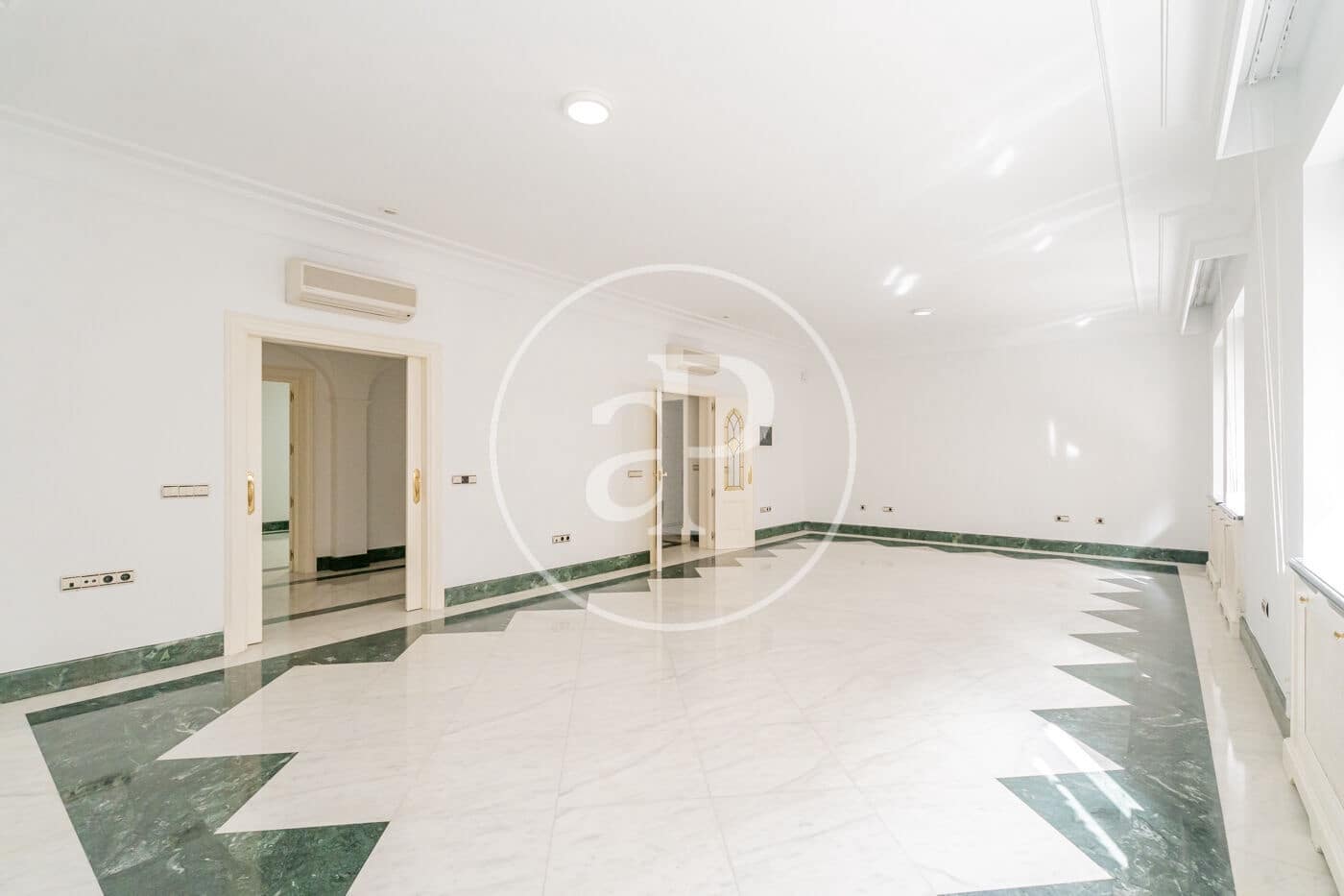 3 bedroom Apartment for sale in Madrid city - € 2,250,000 (Ref: 8893274)