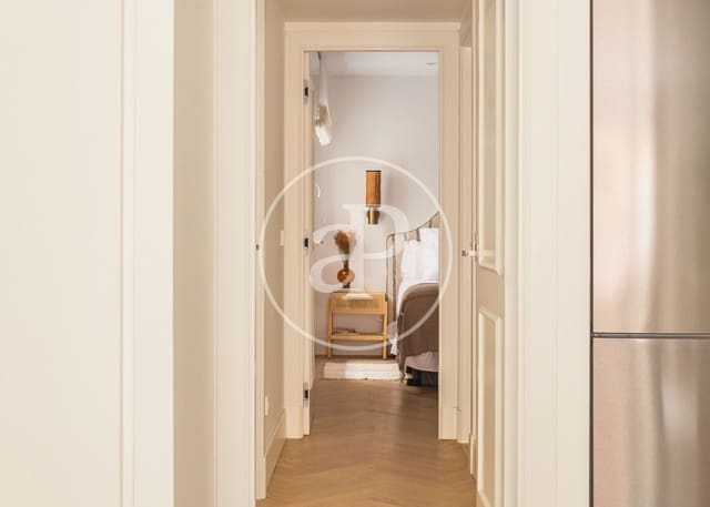 2 soveværelse Lejlighed til leje i Recoletos, Madrid by - € 5.000 (Ref: 8893276)