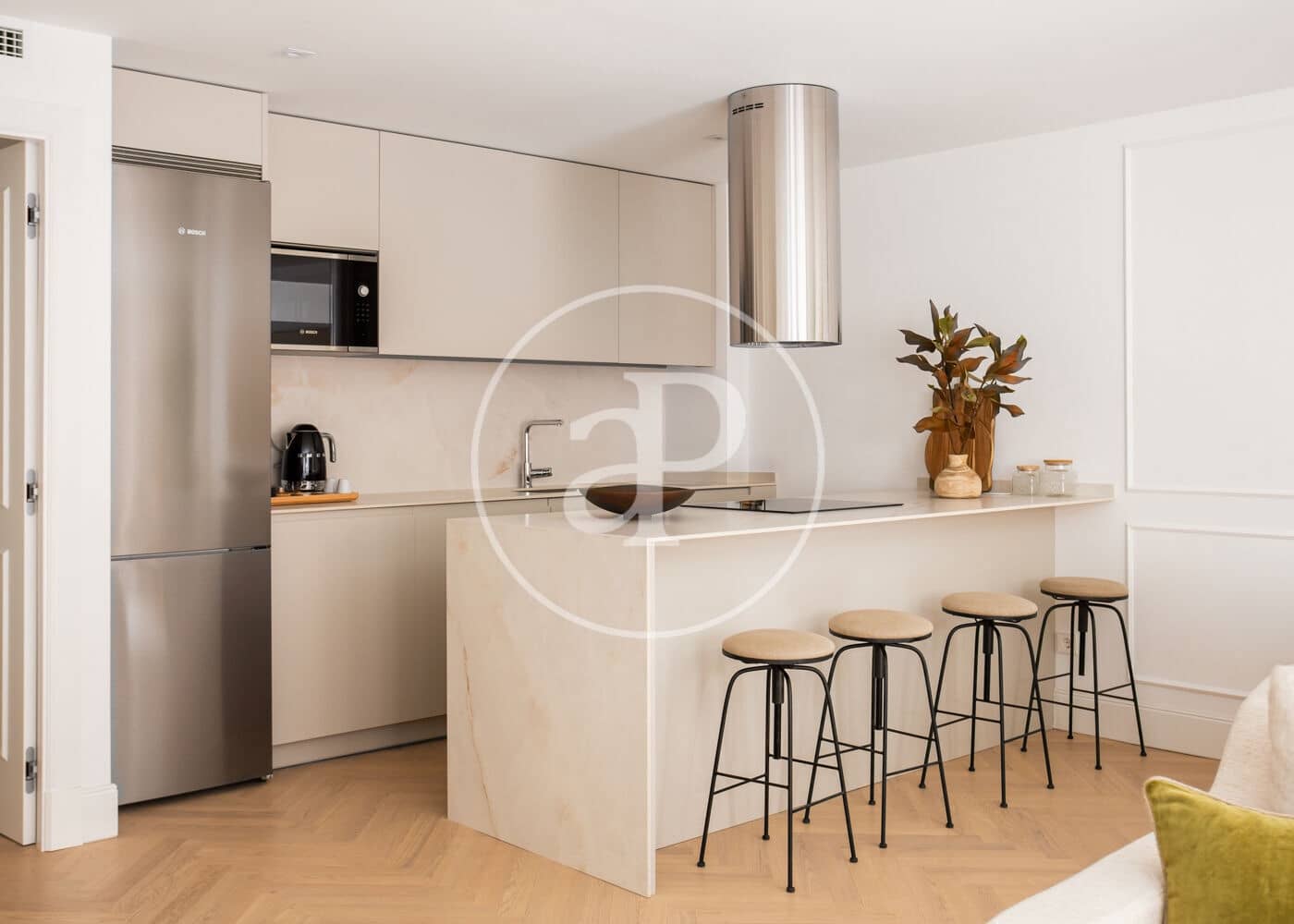 2 quarto Apartamento para arrendar em Madrid cidade - 5 000 € (Ref: 8893276)